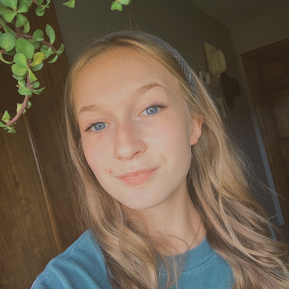 Meet your Posher, Lauren